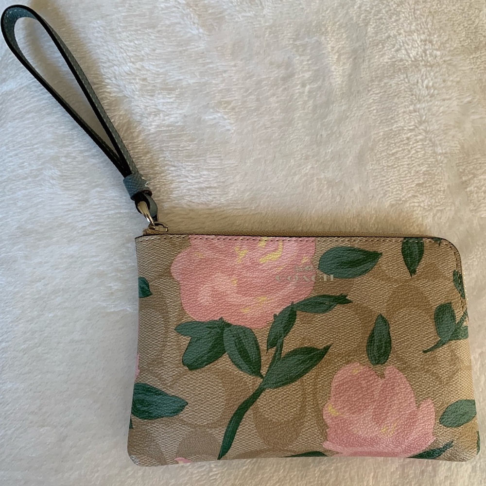 SOLD!!!  Floral Coach Wristlet (:
